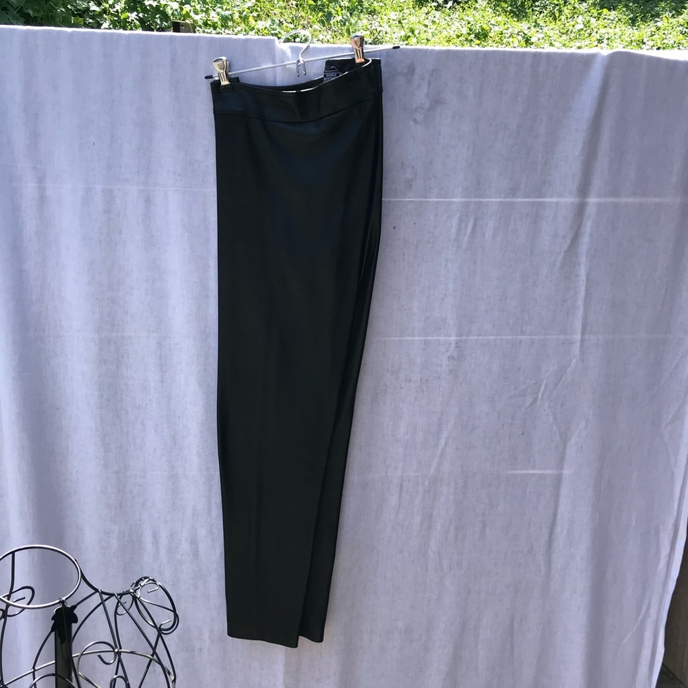 Black non shiny, leather pants